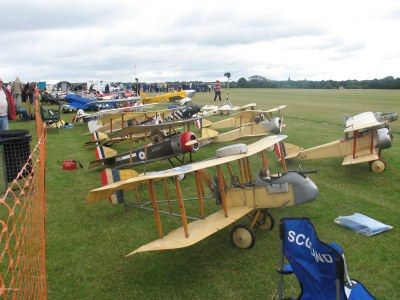 Aus den UK das Dawn Patrol Team